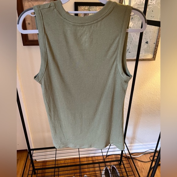 Sage green tank top - Picture 2 of 2